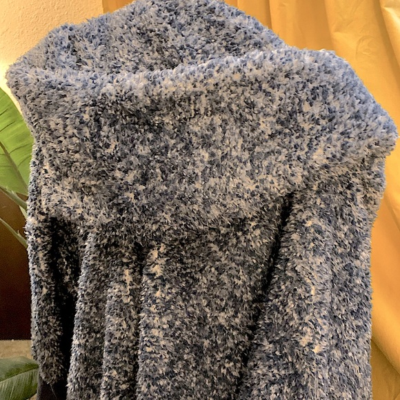 G.I.L.I. Cloud jacket with hood - Picture 8 of 16